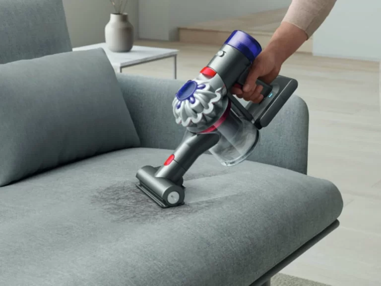 Dyson Bežični štapni usisivač V8 Car& Boat 586120